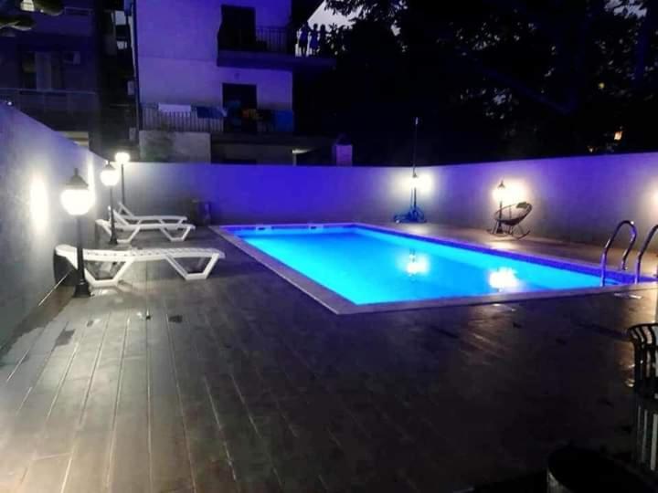 Cozy House Hotel Kobuleti Bagian luar foto