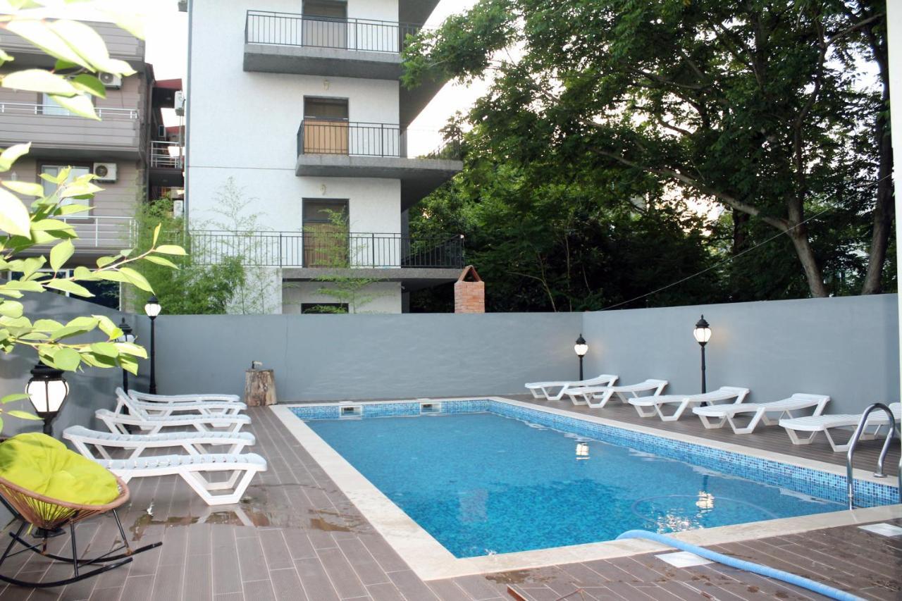 Cozy House Hotel Kobuleti Bagian luar foto