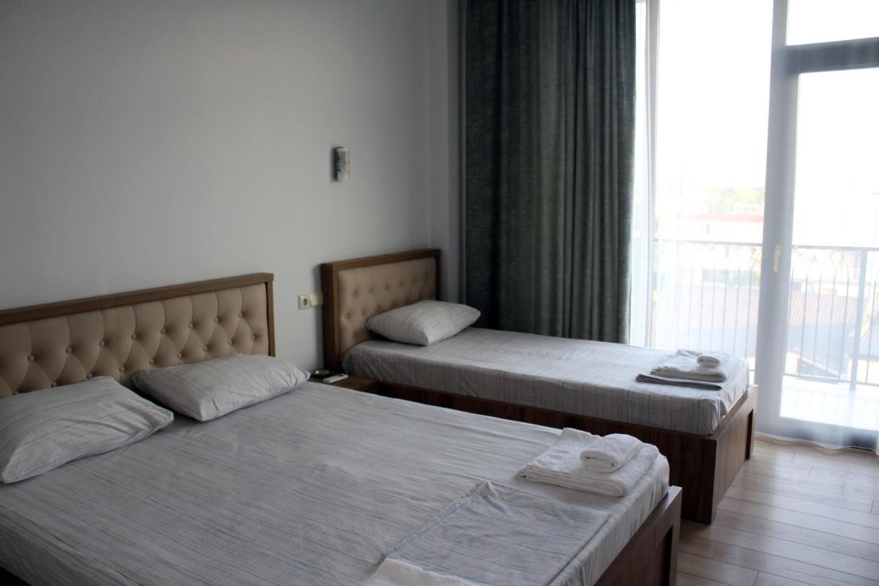 Cozy House Hotel Kobuleti Bagian luar foto