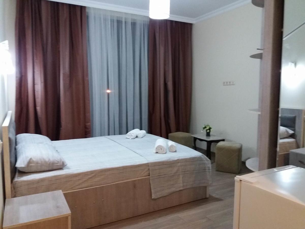 Cozy House Hotel Kobuleti Bagian luar foto